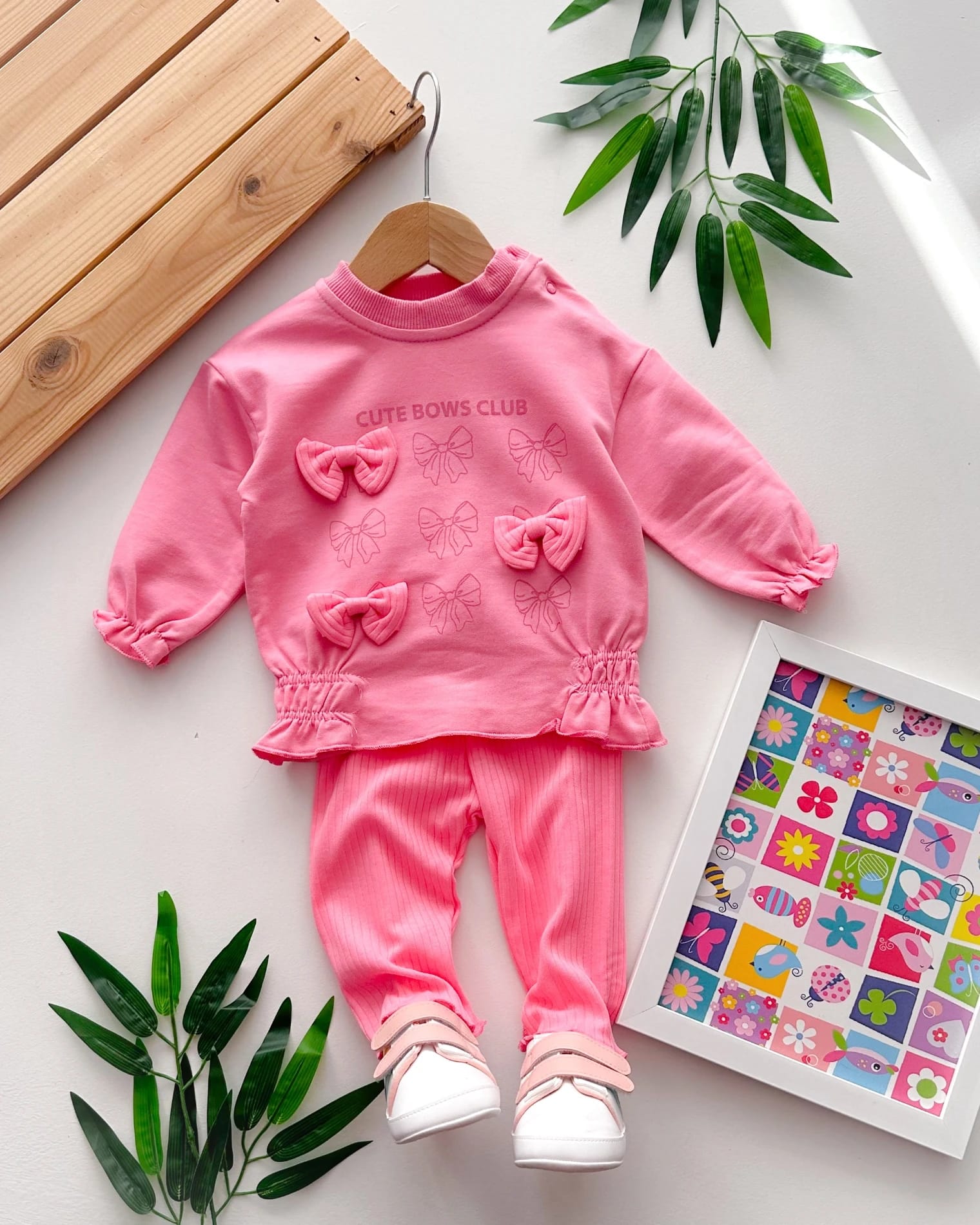 Fiyonk Detaylı Kız Bebek Takım